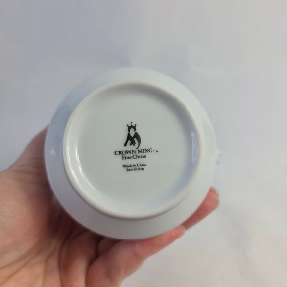 Crown Ming Queen's Lace Creamer White Flowers Platinum Trim - Picture 14 of 14